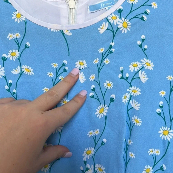 Draper James Blue Daisy Floral Rosslyn Dress 3/4 Sleeves - Picture 5 of 10